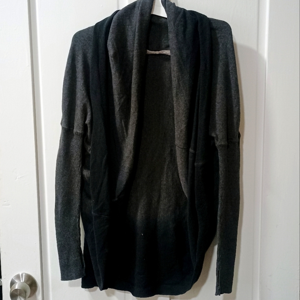 Athena sweater Black size sm